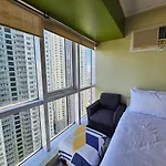 South Of Market Near High Street Bgc Classy & Stylish Studio, Central Location With City View